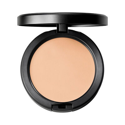 BASE N4.5  STUDIO FIX POWDER 
